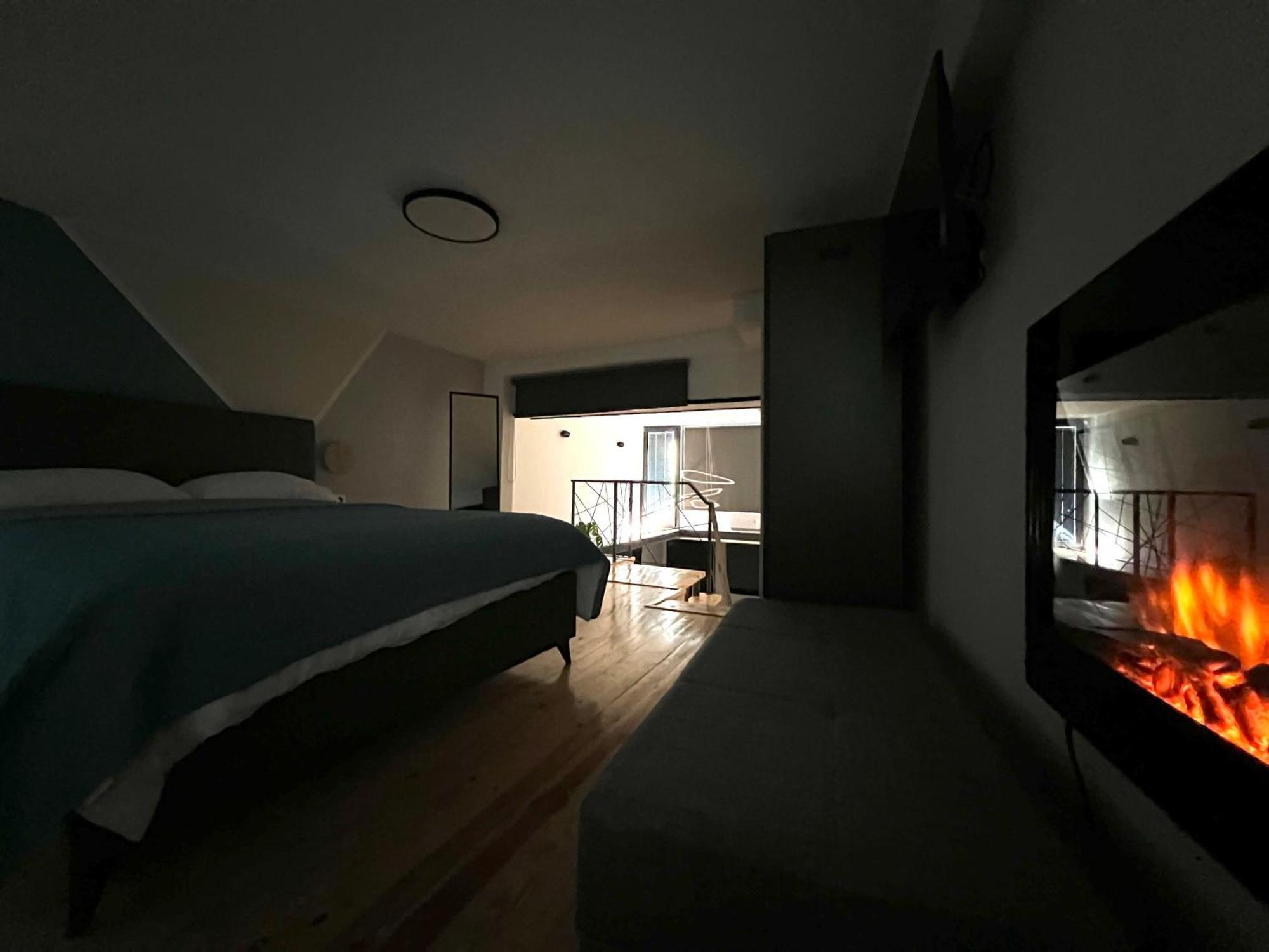 City Center Loft With Private Parking Kavála Kültér fotó